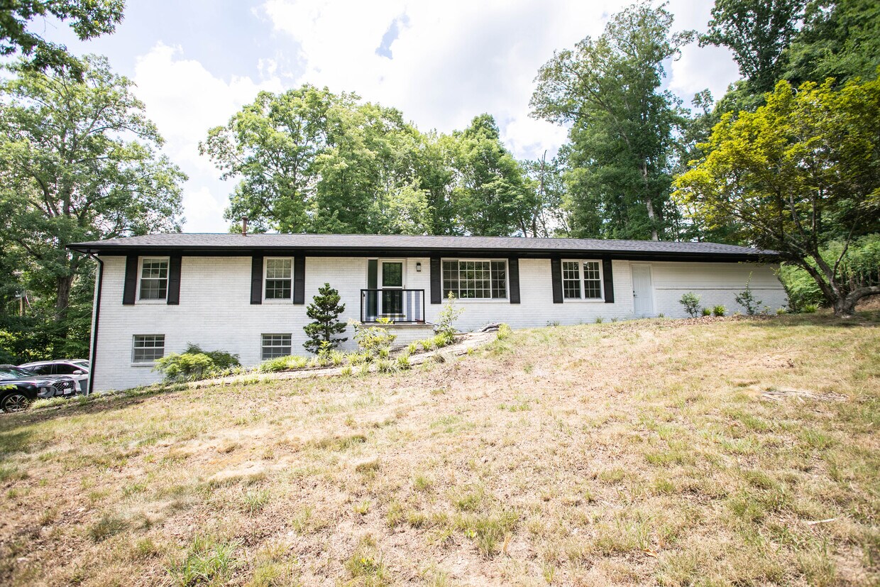 1412 Chert Pit Rd, Knoxville, TN 37923 House Rental in Knoxville, TN