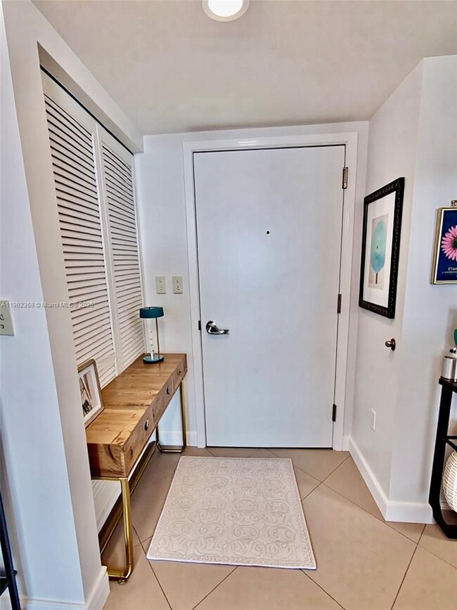 Foto del edificio - 1800 N Bayshore Dr