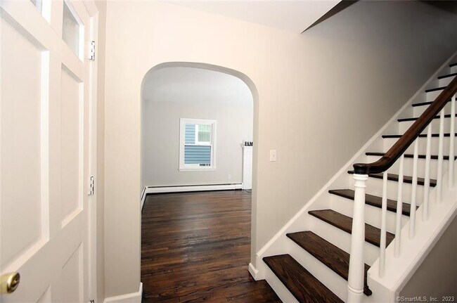Foto del edificio - 194 Homeside Ave
