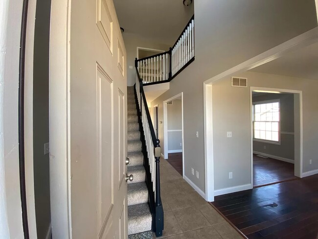 Building Photo - 1501 Bluegrass Ln