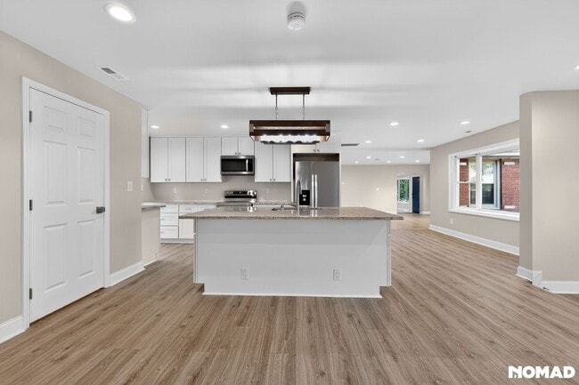 Foto del edificio - 119 Wilmot Dr