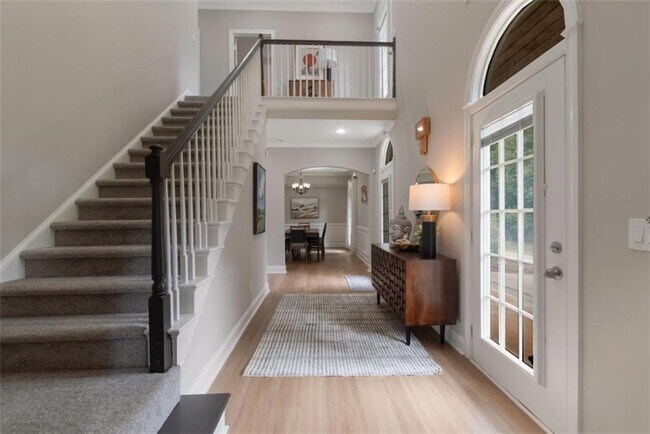 Foto del edificio - 100 Hardwood Ln