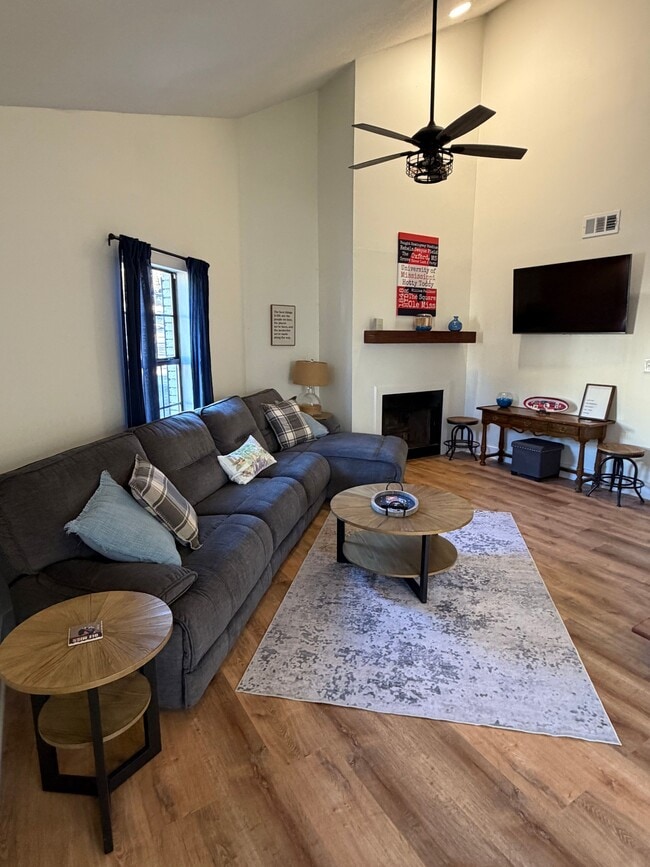 Foto del edificio - 106 Golf Club Condo Lp