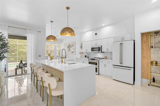 Foto del edificio - 4146 Westbourne Cir