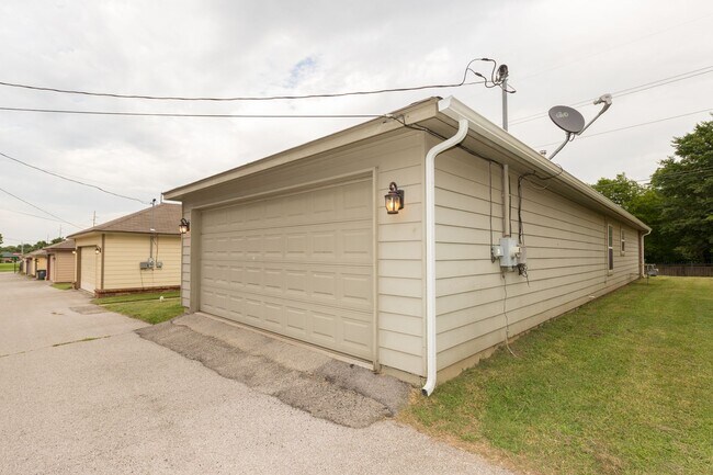 Foto del edificio - Emerson Elementary Zoned - 3 bedroom / 2 b...
