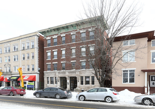 Building Photo - 60-66 Main St