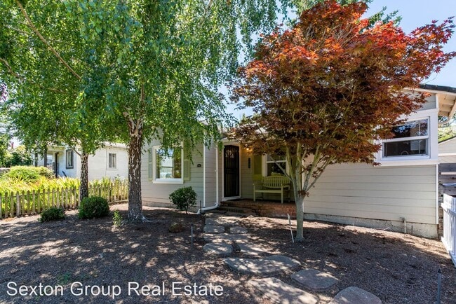 Building Photo - 2 br, 1 bath House - 7741 Greenly Dr