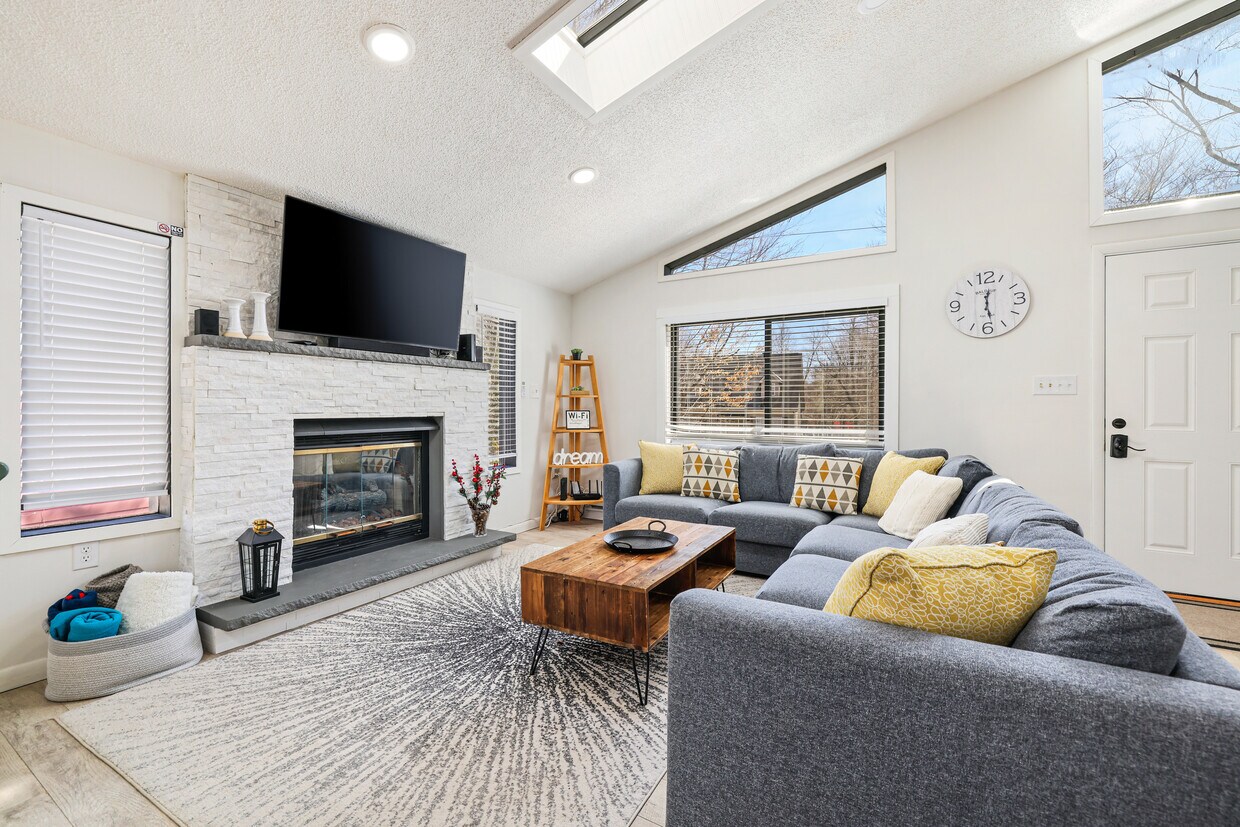 Propane Fireplace in Living Room - 8481 Bumble Bee Way