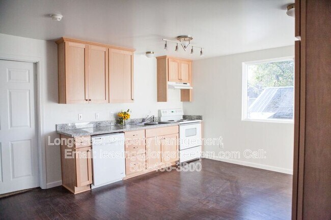 Foto del edificio - 4848 SE Bybee Blvd