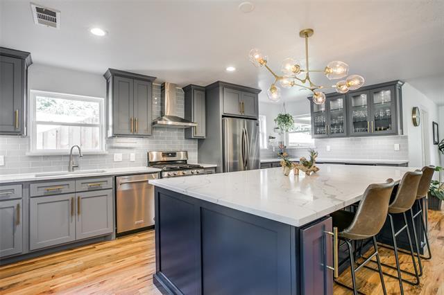 Foto del edificio - 631 Misty Glen Ln