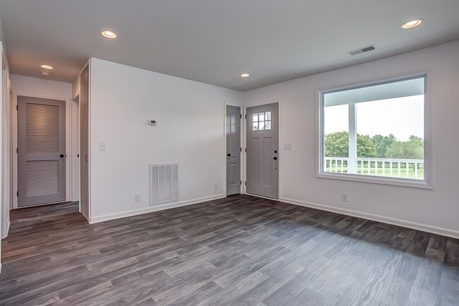 Foto del edificio - Fully Updated 2 bed, 1 Bath Between Frankl...