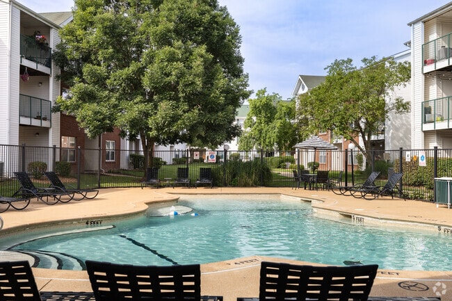 Pool - Park Commons