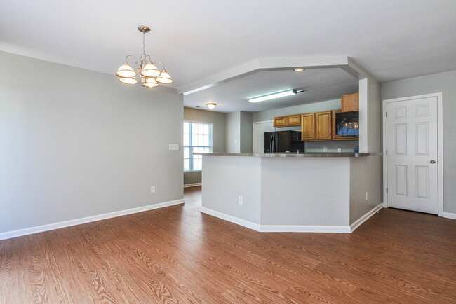 Building Photo - 2014 Gushing Dr