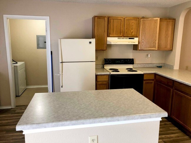 Building Photo - 3 br, 2 bath House - 9638 Arcadia Creek