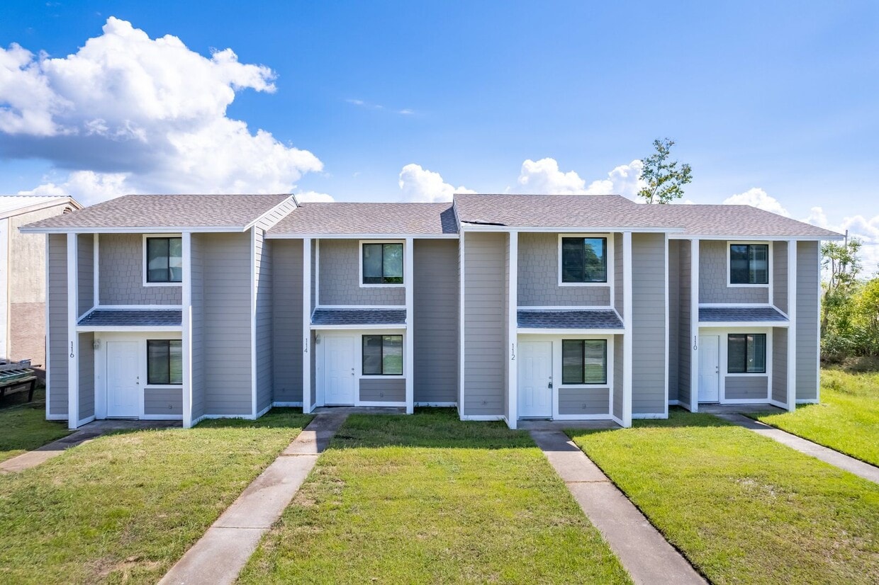 Foto principal - 2 Bedroom 1.5 Bathroom