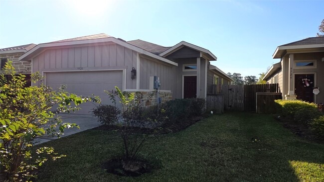 Building Photo - 9721 Grosbeak Ln