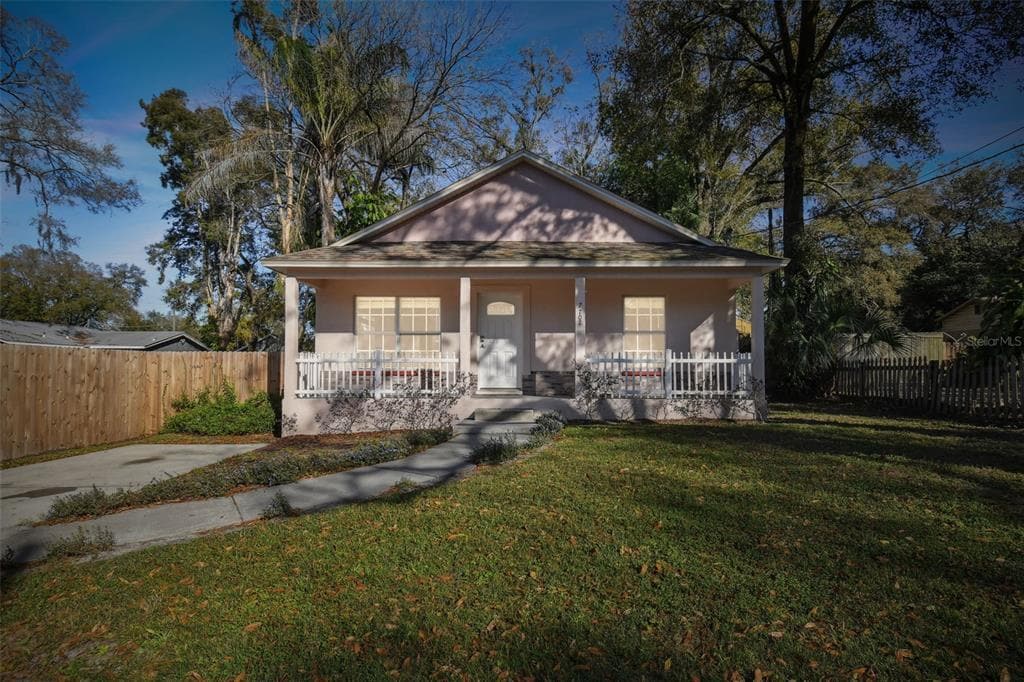 Primary Photo - 7707 N Taliaferro Ave
