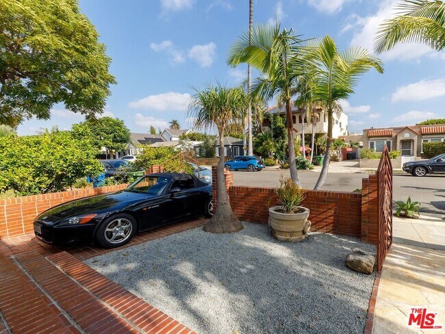 Foto del edificio - 3121 Stanford Ave
