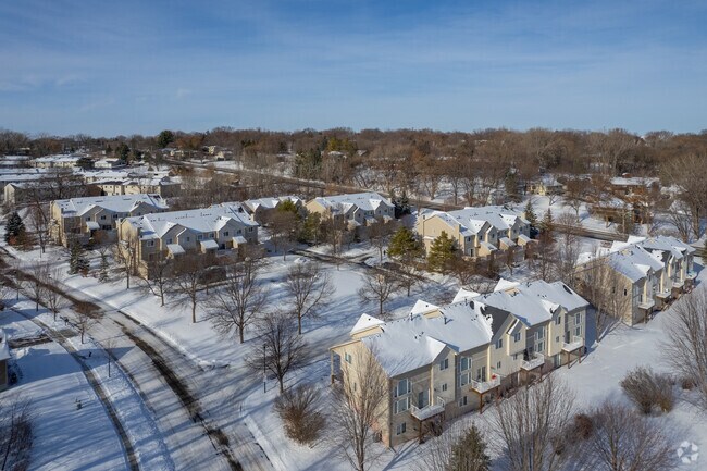 Building Photo - 320 Brickyard Dr