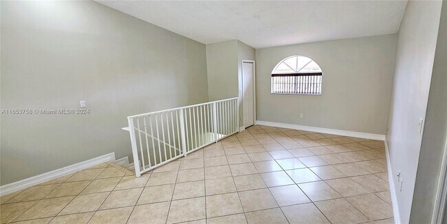 Building Photo - 7826 W 34th Ln