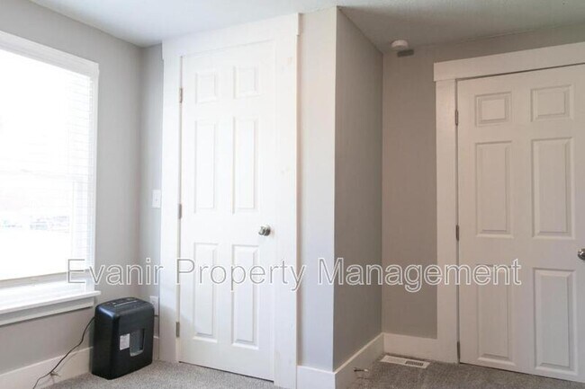 Foto del edificio - 2703 Merritt St