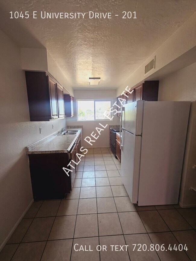 Building Photo - Great 2 bedroom NOW Available in Mesa!