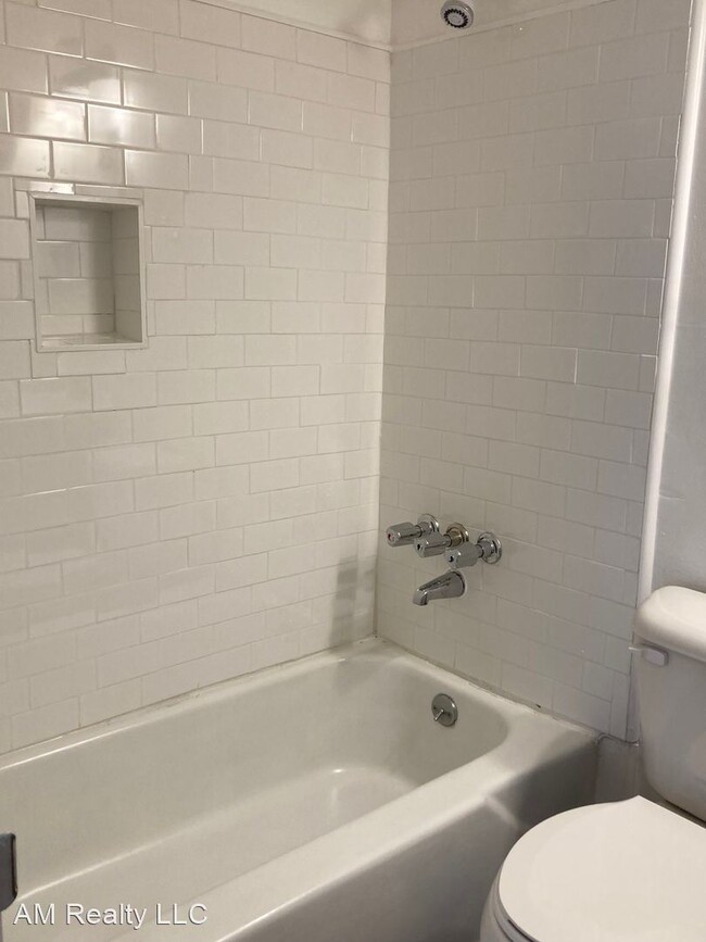 Building Photo - 2 br, 1 bath House - 319 E Phifer St
