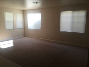 Building Photo - 2366 S Rock Creek Dr