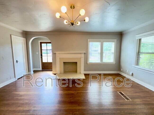 Building Photo - 4131 S Madison Pl