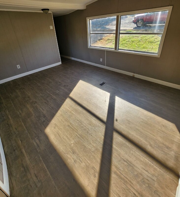 Building Photo - 47 Haney Park