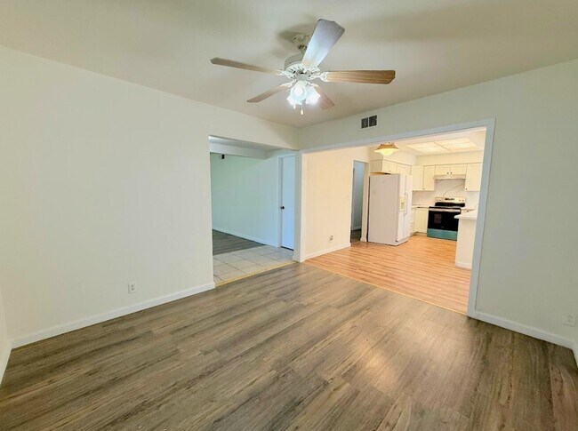 Foto del edificio - 2972 Bedford Dr