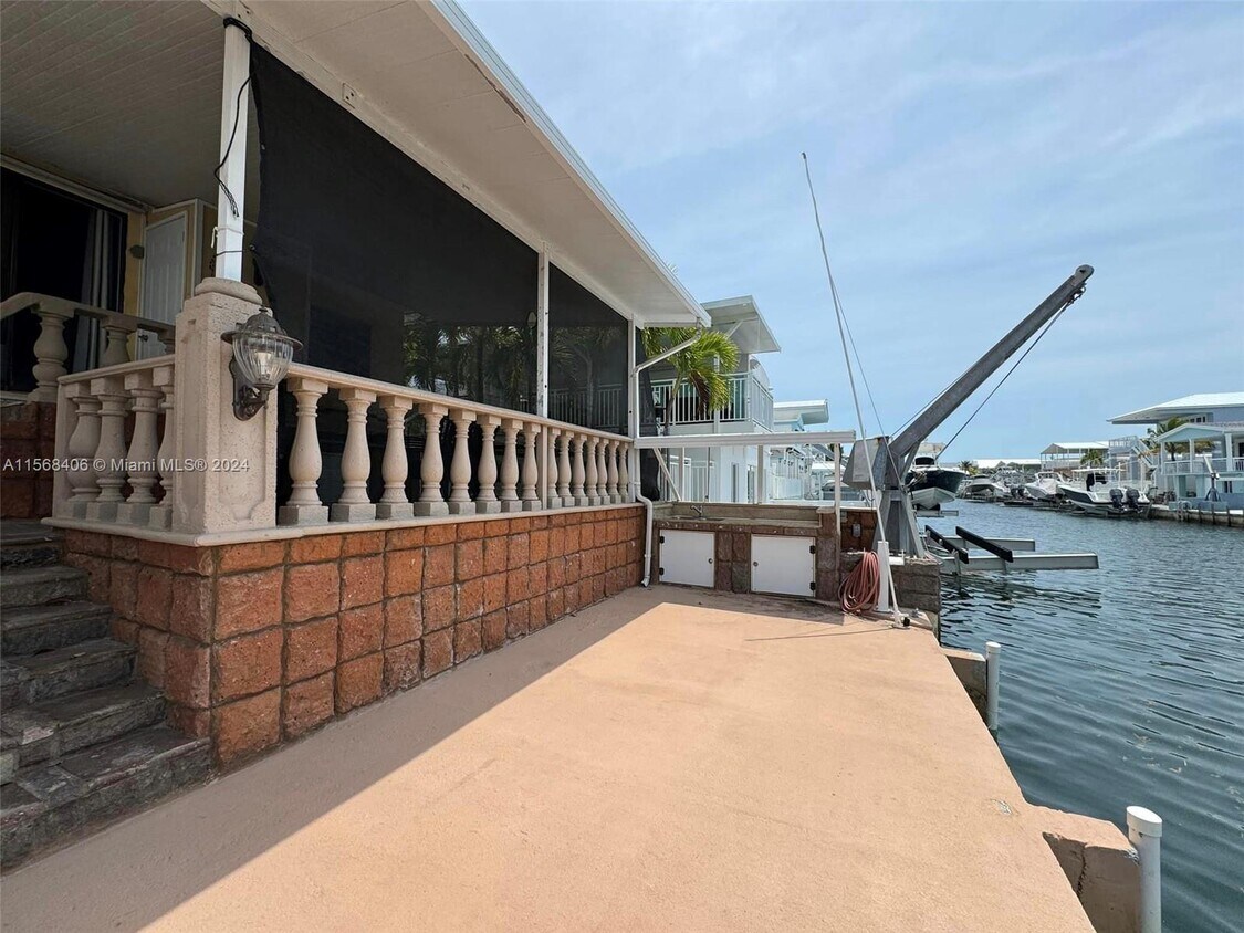 122 Normandy Dr, Tavernier, FL 33070 House Rental in Tavernier, FL