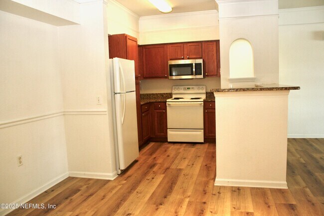Foto del edificio - 8550 Touchton Rd