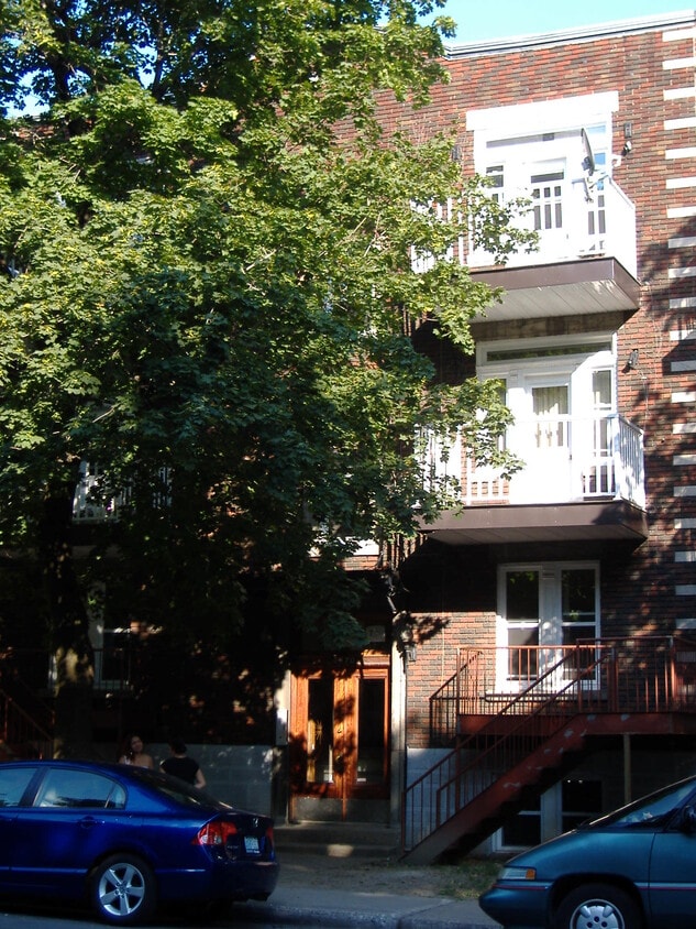 Building Photo - 3470 Av Van Horne