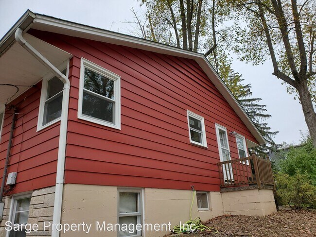 Foto del edificio - 3 br, 2 bath House - 501 S Swain Ave