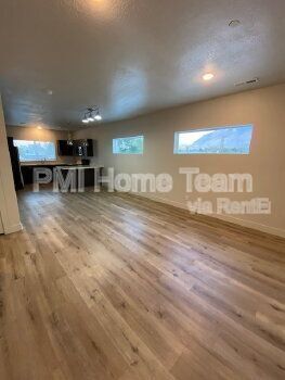 Primary Photo - 2874 Kiesel Ave