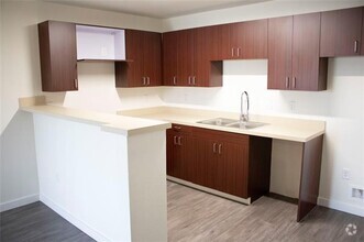 Building Photo - 3022 Forest Ln