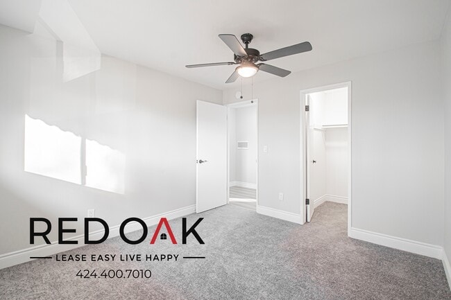 Foto del edificio - 821 N Wilcox Ave