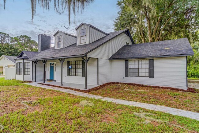 Building Photo - 33710 Linda Ln