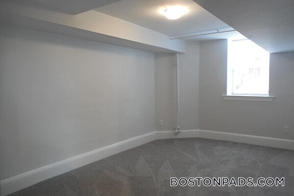 Building Photo - 257 Washington St