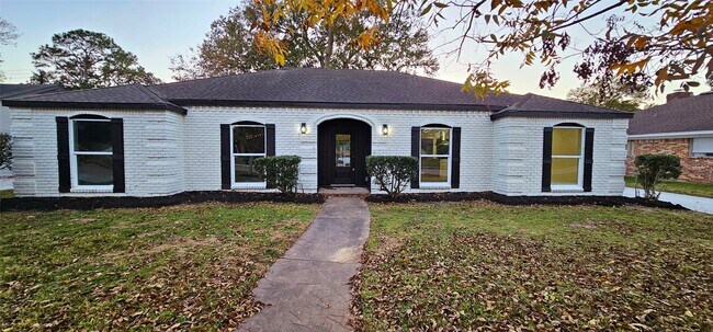 Foto del edificio - 18630 Prince William Ln