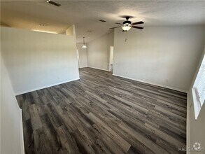 Building Photo - 3844 S Swan Terrace