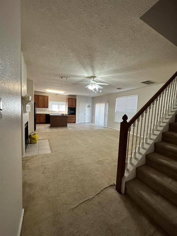 Foto del edificio - 2726 Crestbrook Ct