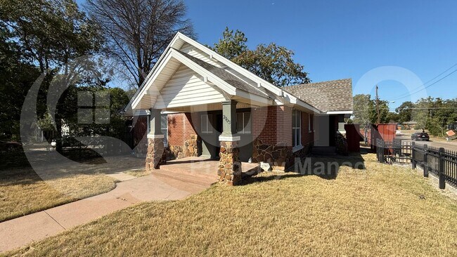 Foto del edificio - 2703 Gladstone Dr