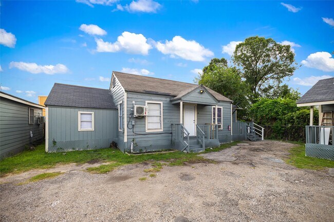 Foto del edificio - 13928 Bandera St