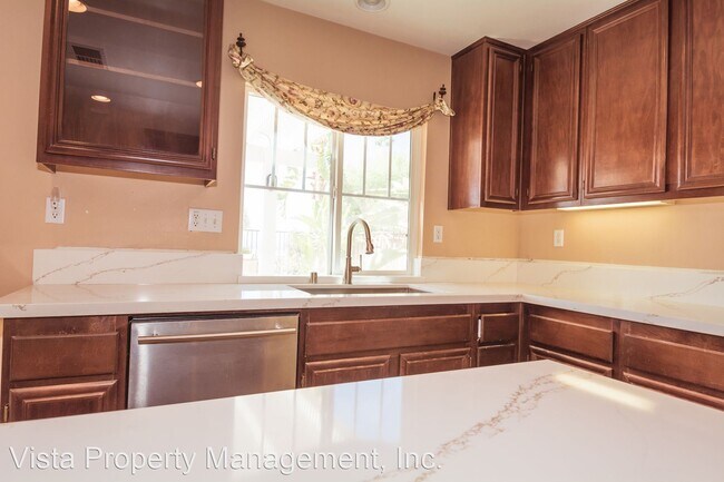 Building Photo - 4 br, 2 bath House - 29545 Clear View Lane