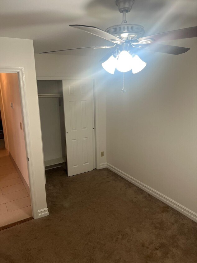 Foto principal - 145-23 23rd Ave