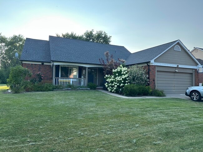 Building Photo - 5017 Saffron Dr