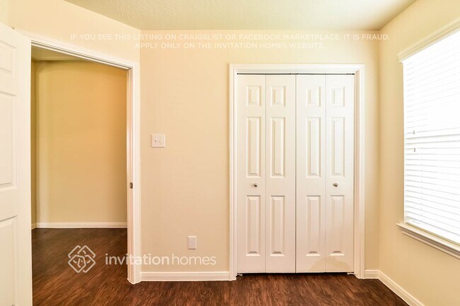 Foto del edificio - 6107 El Granate Dr