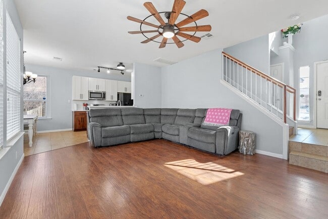 Foto del edificio - 103 Hoya Ln